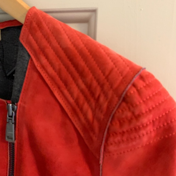 Elie Tahari red jacket with tags . Size small - Picture 8 of 9